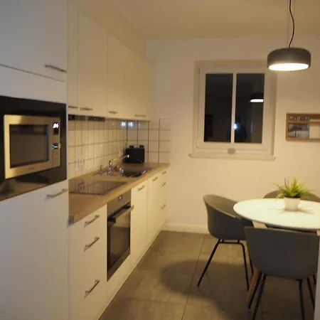 Lindholm-strandnaehe -balkon-im Zentrum Von 1 Lejlighed *