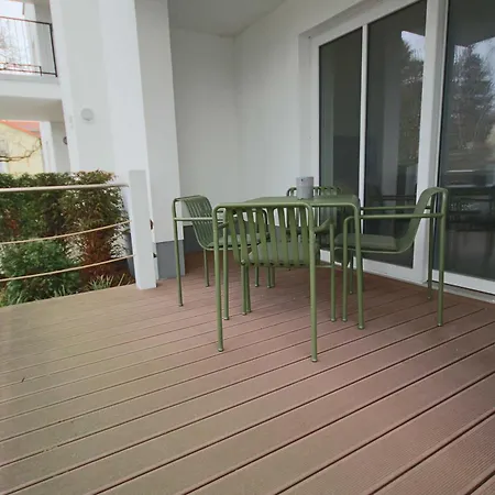 公寓 Lindholm-strandnaehe -balkon-im Zentrum Von 1 *