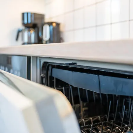 Lindholm-strandnaehe -balkon-im Zentrum Von 1 아파트