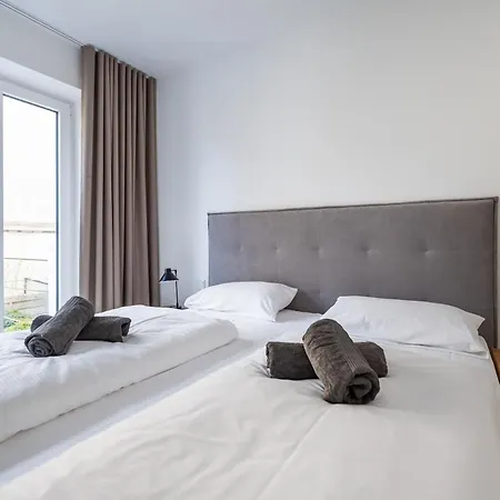 Lindholm-strandnaehe -balkon-im Zentrum Von 1 公寓 宾茨