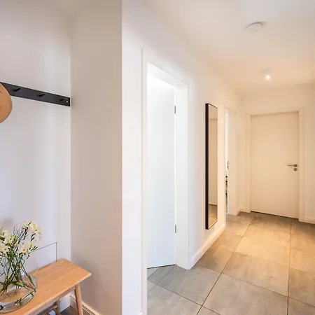 Lindholm-strandnaehe -balkon-im Zentrum Von 1 *