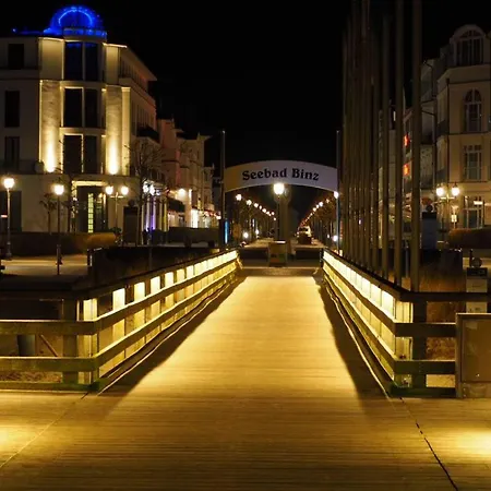 Lindholm-strandnaehe -balkon-im Zentrum Von 1 * Binz
