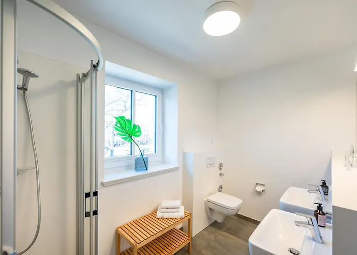 Lindholm-strandnaehe -balkon-im Zentrum Von 1 Apartmán