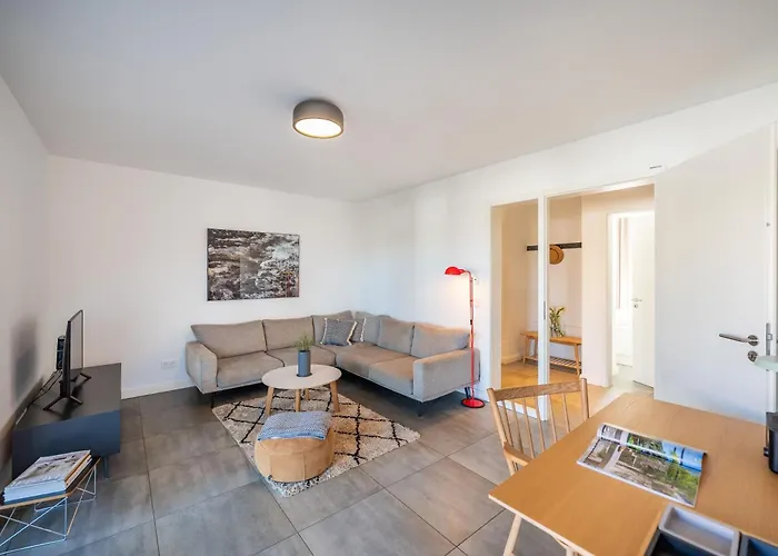 Lindholm-strandnaehe -balkon-im Zentrum Von 1 *