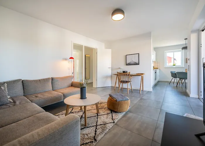 Lindholm-strandnaehe -balkon-im Zentrum Von 1 Binz